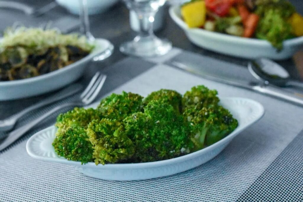 A dish of steamed broccoli