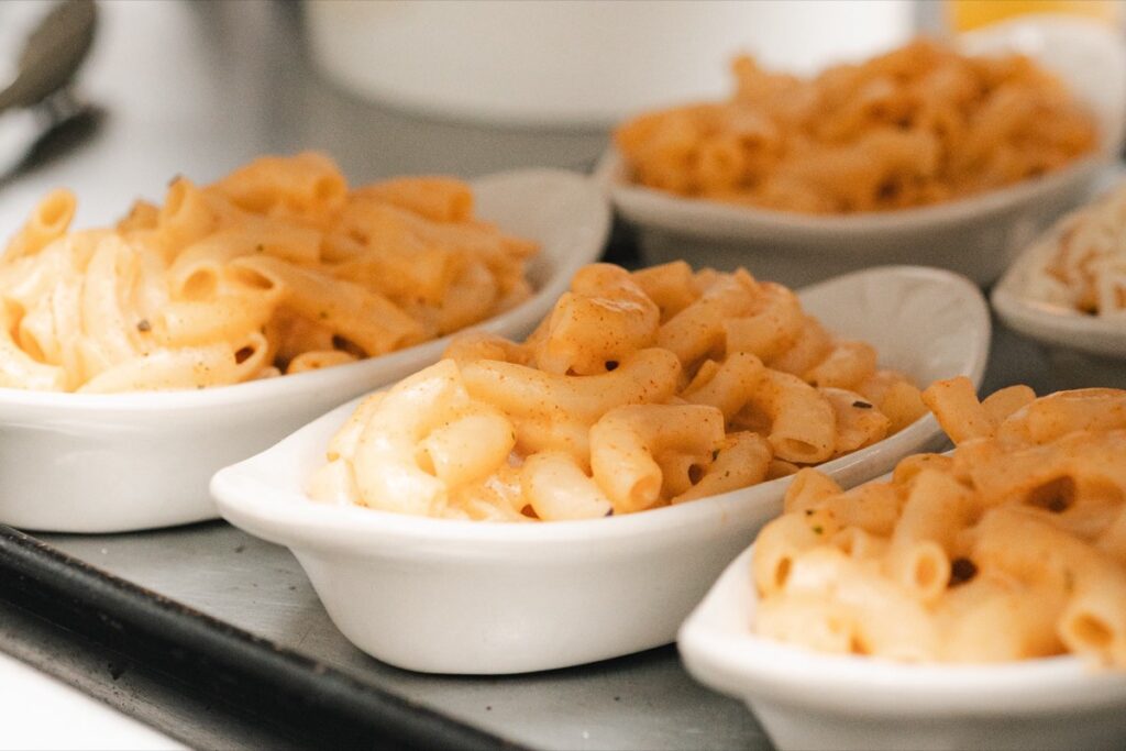 A dish of baked macaroni and cheese